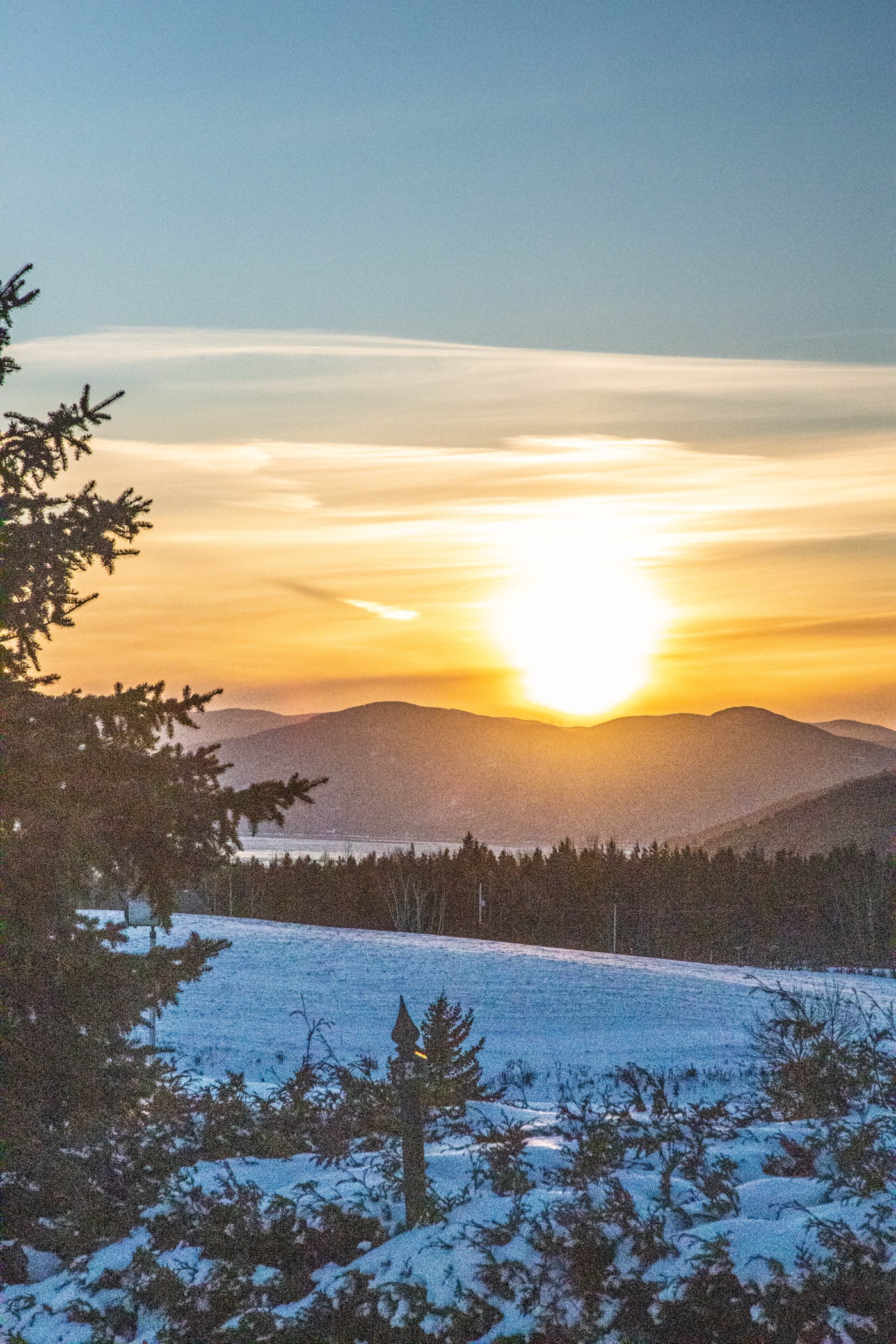 Coucher de soleil sur les montagnes de Charlevoix